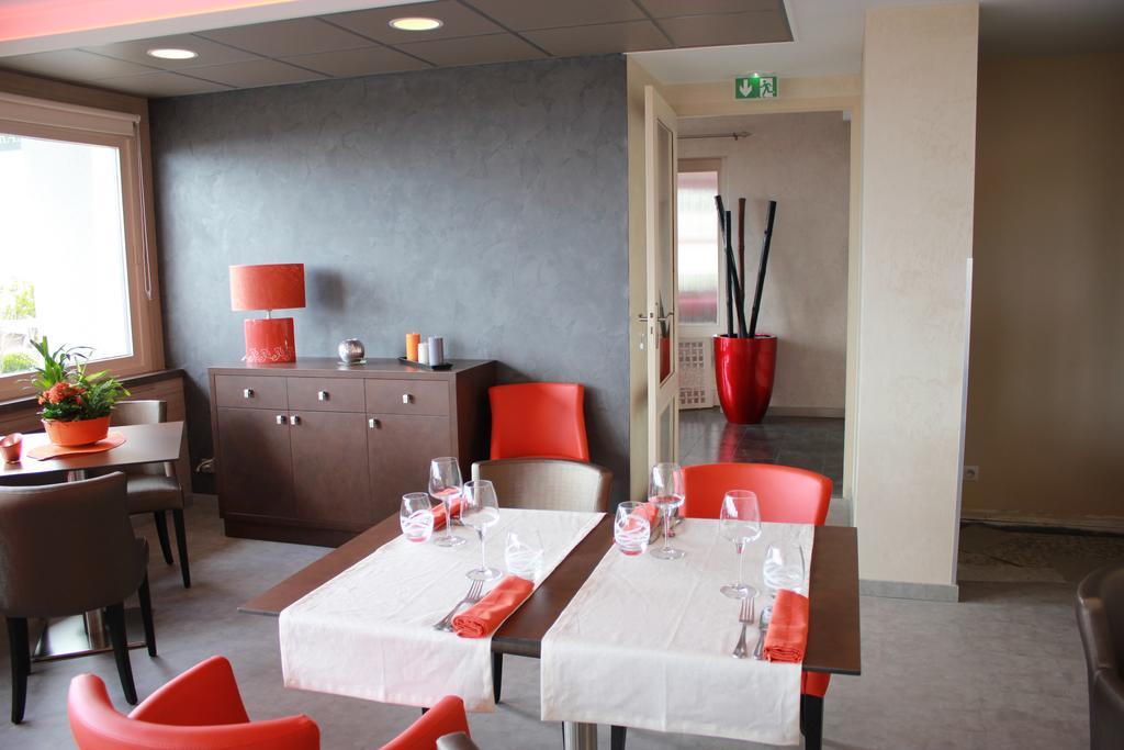 Hotel Restaurant Le Panorama Neuvecelle Exteriör bild